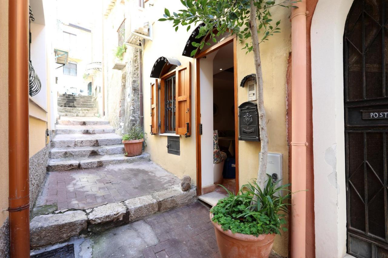 Porta Catania & Duomo Cozy Apartment Taormina Zewnętrze zdjęcie